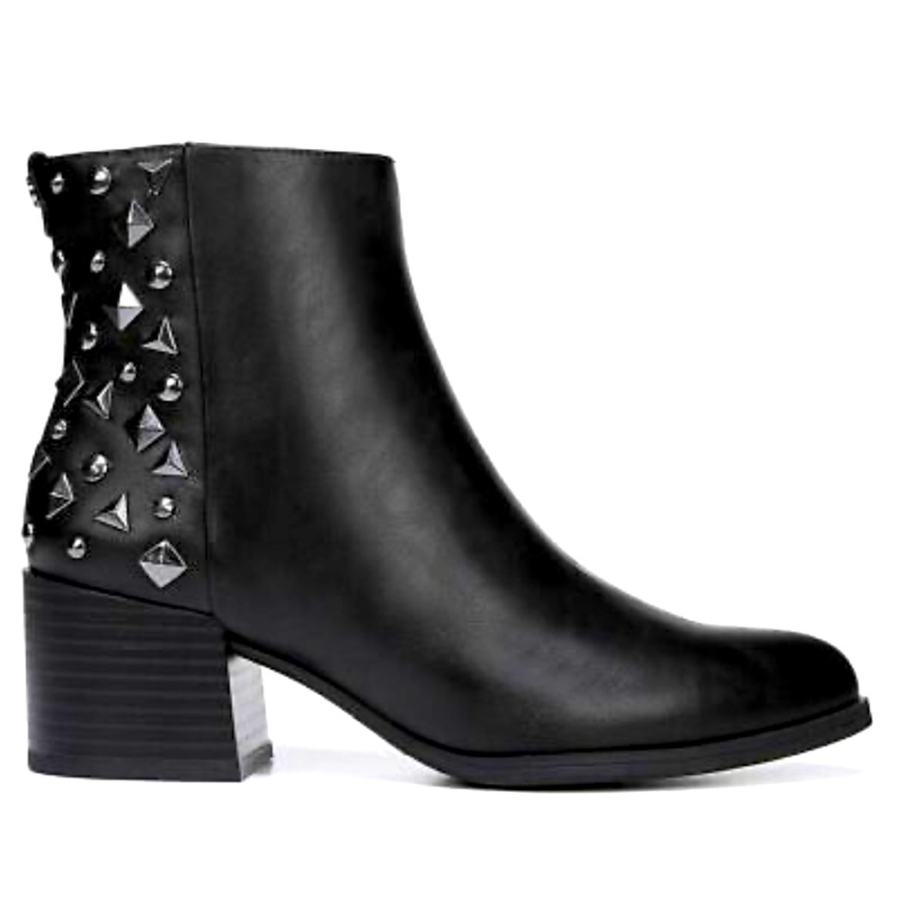 Circus by Sam Edelman studded ankle boot